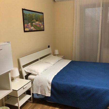 Moon River Guest House Pescara Kültér fotó
