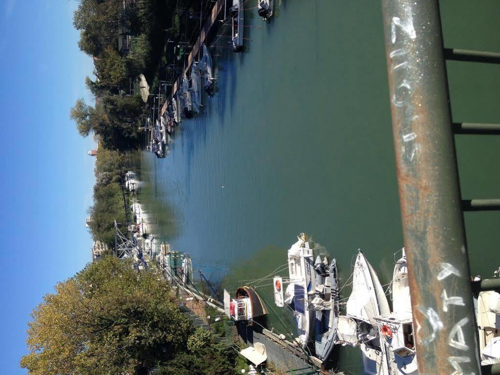 Moon River Guest House Pescara Kültér fotó